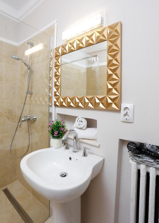 Grand Phillip Cismigiu Park Downtown Bucharest Apartment Luaran gambar