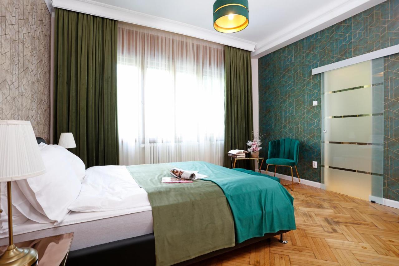 Grand Phillip Cismigiu Park Downtown Bucharest Apartment Luaran gambar